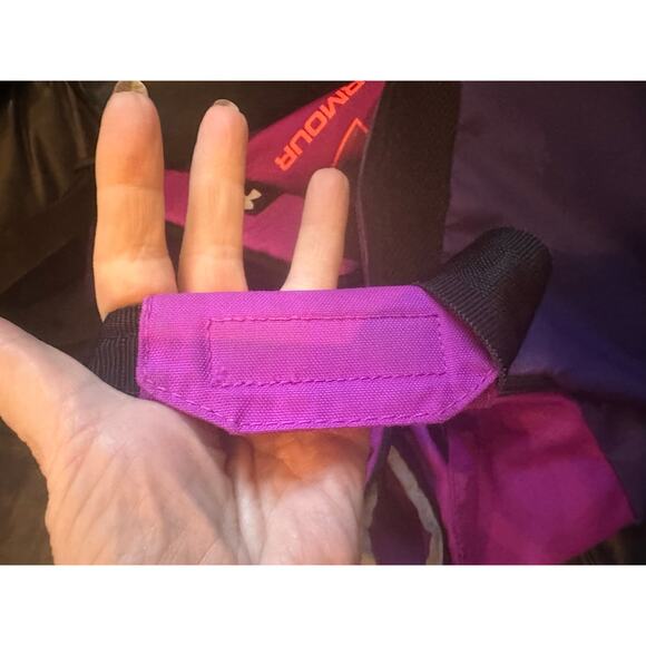 Under Armour Nylon Duffle Bag - Picture 11 of 11